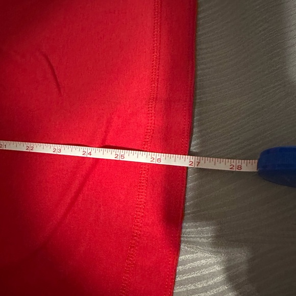 Red y- back tank - Picture 8 of 9